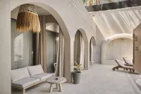 No908 Sunset Hotel