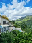 Hôtel Villa Les Orangers - vue sur la montagne