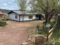 Make Memories in this Comfy Two Bedroom Two Bath Home Hotéis em Pine