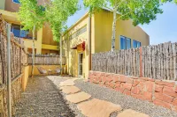 Modern Santa Fe Desert Loft w/ Fireplace! - Condos