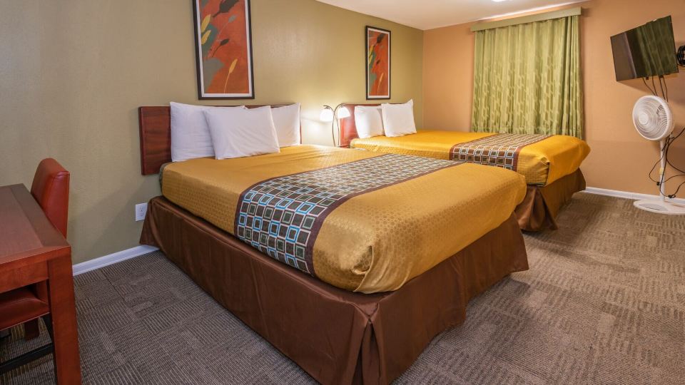Far West Motel