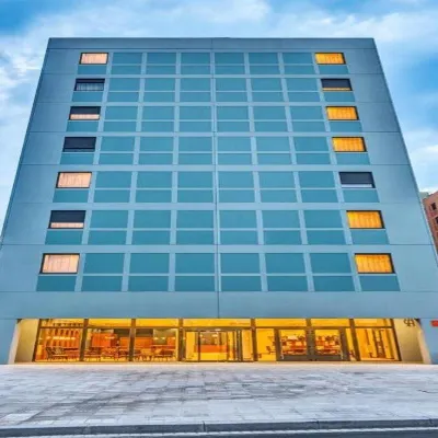 Livensa Living Studios Bilbao 아반도 기차역 주변 호텔