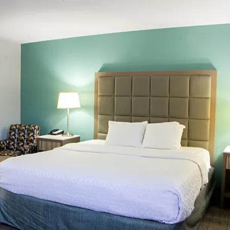 Baymont by Wyndham Maumee Toledo