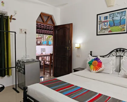 Hilias Retreat Hotels in Pololem