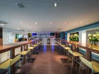 Ibis Styles Linz - ที่มีบาร์