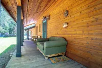 Red Elephant 4BR - Fire Pit - River & Downtown