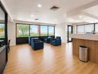 Days Inn by Wyndham Lake Point - 2 estrellas