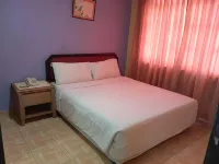 TS Hotel - Taman Rinting Hotel di Masai