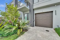 Upscale 4 Bdrm Retreat - Mins to Las Olas Beach - Wifi