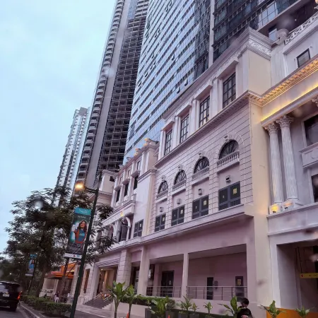 Executive Suites 4 Bedroom Condo Uptown Parksuites BGC