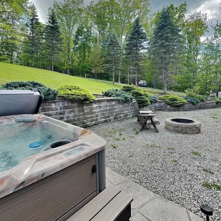 The Old World Chalet by Taylor Made Deep Creek