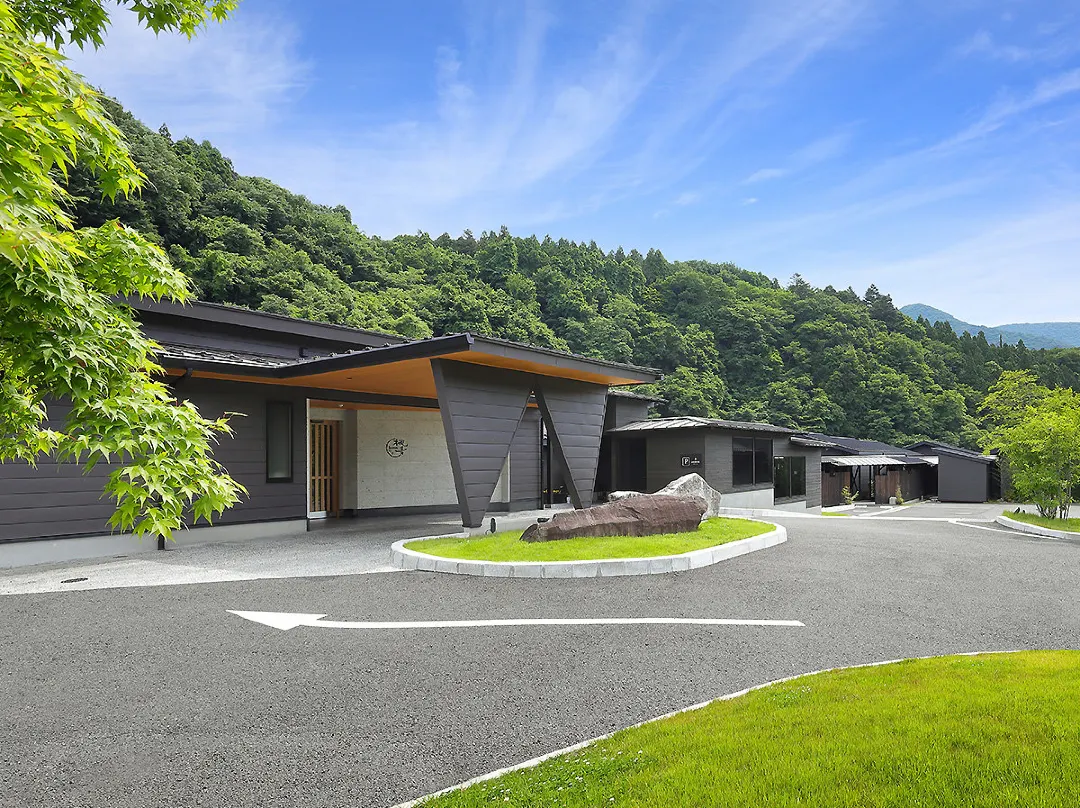 Open-air Baths In All Rooms. Independent Cottages - Kanon - Nikko