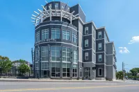 Beacon Suites Hotel - 2-Star