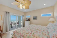 102 6th St S- Upstairs 3 Bedroom Home by RedAwning - 4-Star