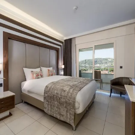 Batıhan Beach Resort & Spa