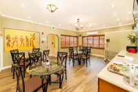 Culture Crossroads Inn - parking