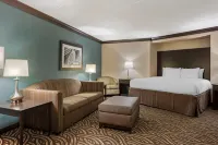 Kingston Regency Inn - parking