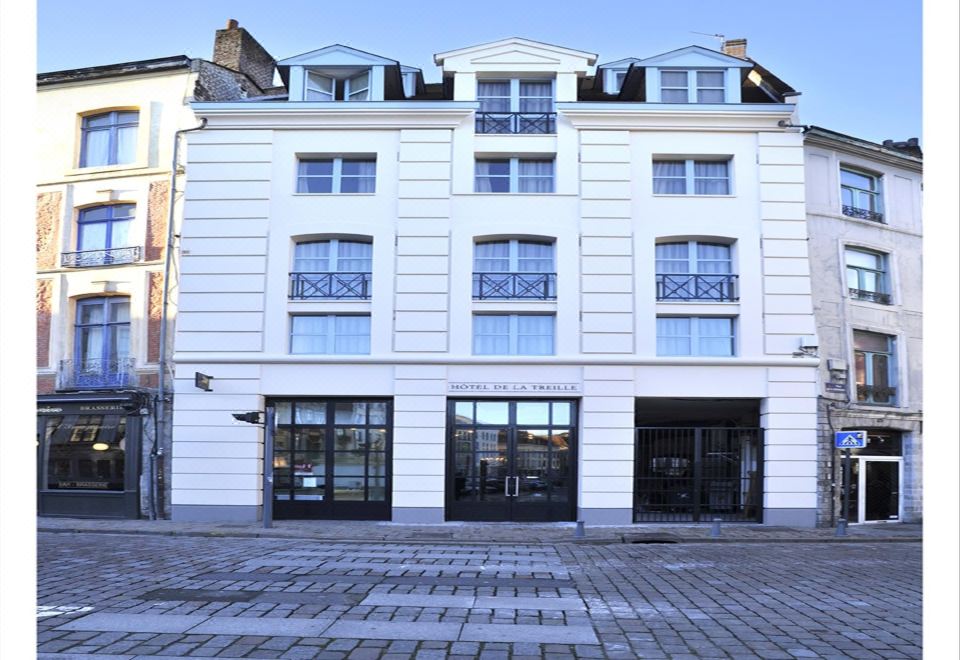 Hotel De La Treille