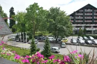 Hotel Kompas - parking
