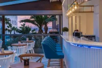 Mari Kristin Beach Hotel - Barer