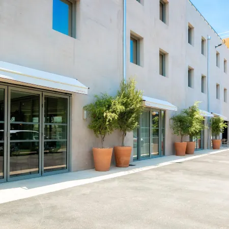 Tulip Hotels & Residences - Marseille Aubagne
