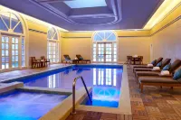 The Henry, Autograph Collection - Pools