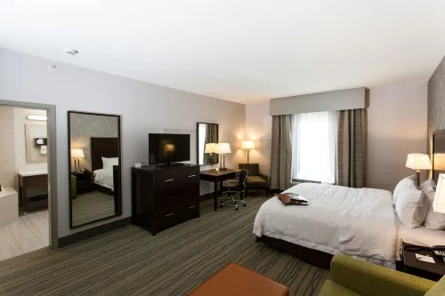 Hampton Inn by Hilton Lloydminster - parking