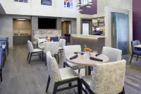 DoubleTree by Hilton Hotel Atlanta-Alpharetta - parking