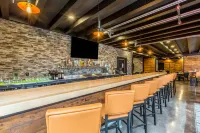 Cobblestone Hotel & Suites - Stevens Point - parking
