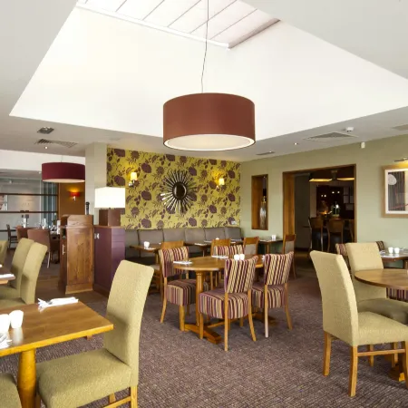 Premier Inn Edinburgh Airport (M9, Jct1)