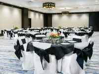 Embassy Suites College Station Hotels near Bonfire Memorial