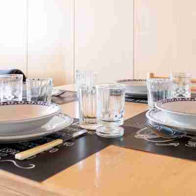 Bruni 2 Dining/Meeting Rooms