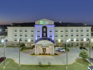 Holiday Inn Express & Suites Denton UNT- Twu, an IHG Hotel