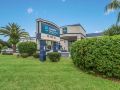 clarion-inn-and-suites-central-clearwater-beach