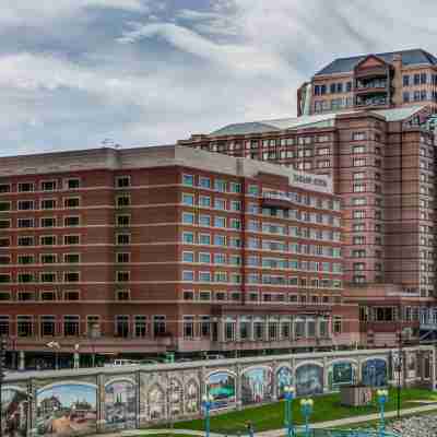 Embassy Suites by Hilton Cincinnati RiverCenter Hotel Exterior