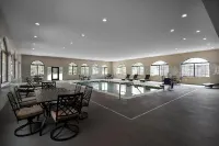 Staybridge Suites HOLLAND by IHG - Hot Tub