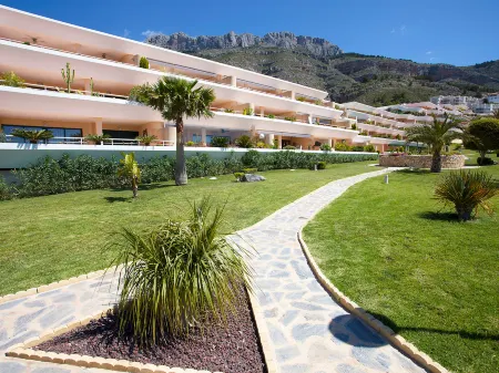 Altea la Nova Отели рядом с достопримечательностью «Altea Garden Centre»