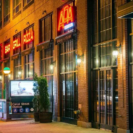 AMTD Idea Tribeca Hotel Отели рядом с достопримечательностью «Чайнатаун – Маленькая Италия»