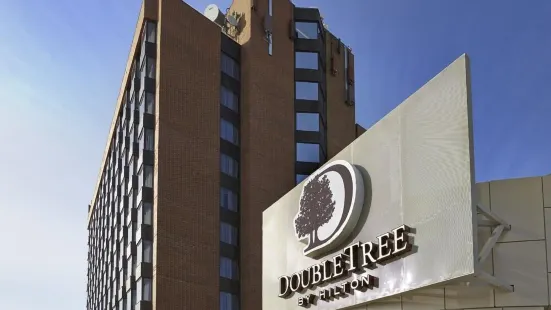 DoubleTree by Hilton West Edmonton