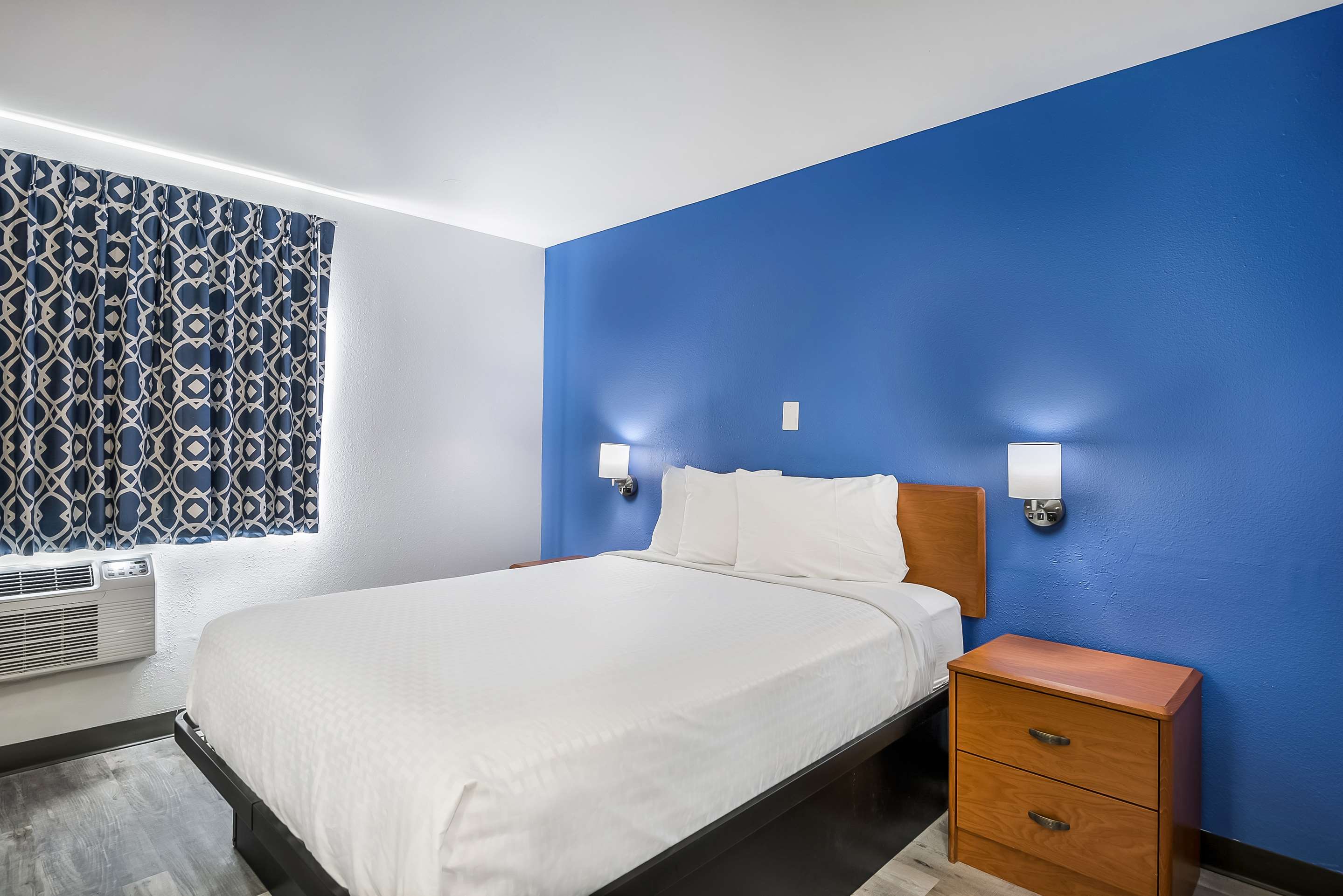 Americas Best Value Inn East Peoria