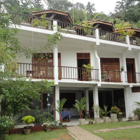 Mirissa Beach Inn