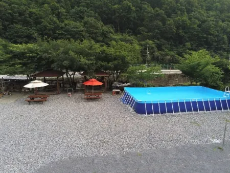 Miryang Mirinae Pension Отели рядом с достопримечательностью «Eol-Eumgol»