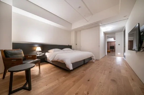 Hotel 498 Hotels near Seonhak Station