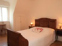 Les Genêts Hotels in Plomeur