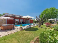 Villa Renzo - Pools