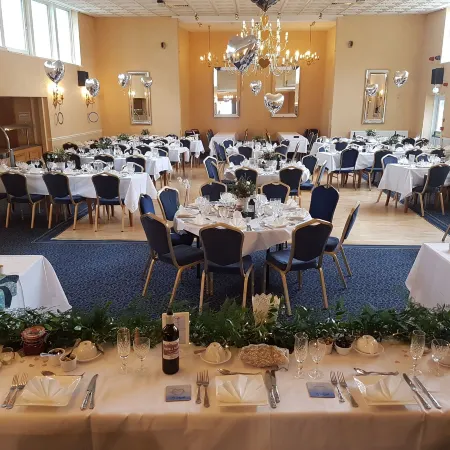 Gwesty'r Marine Hotel & Spa