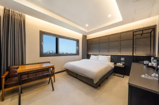 濟州M酒店 鄰近三姓穴的酒店