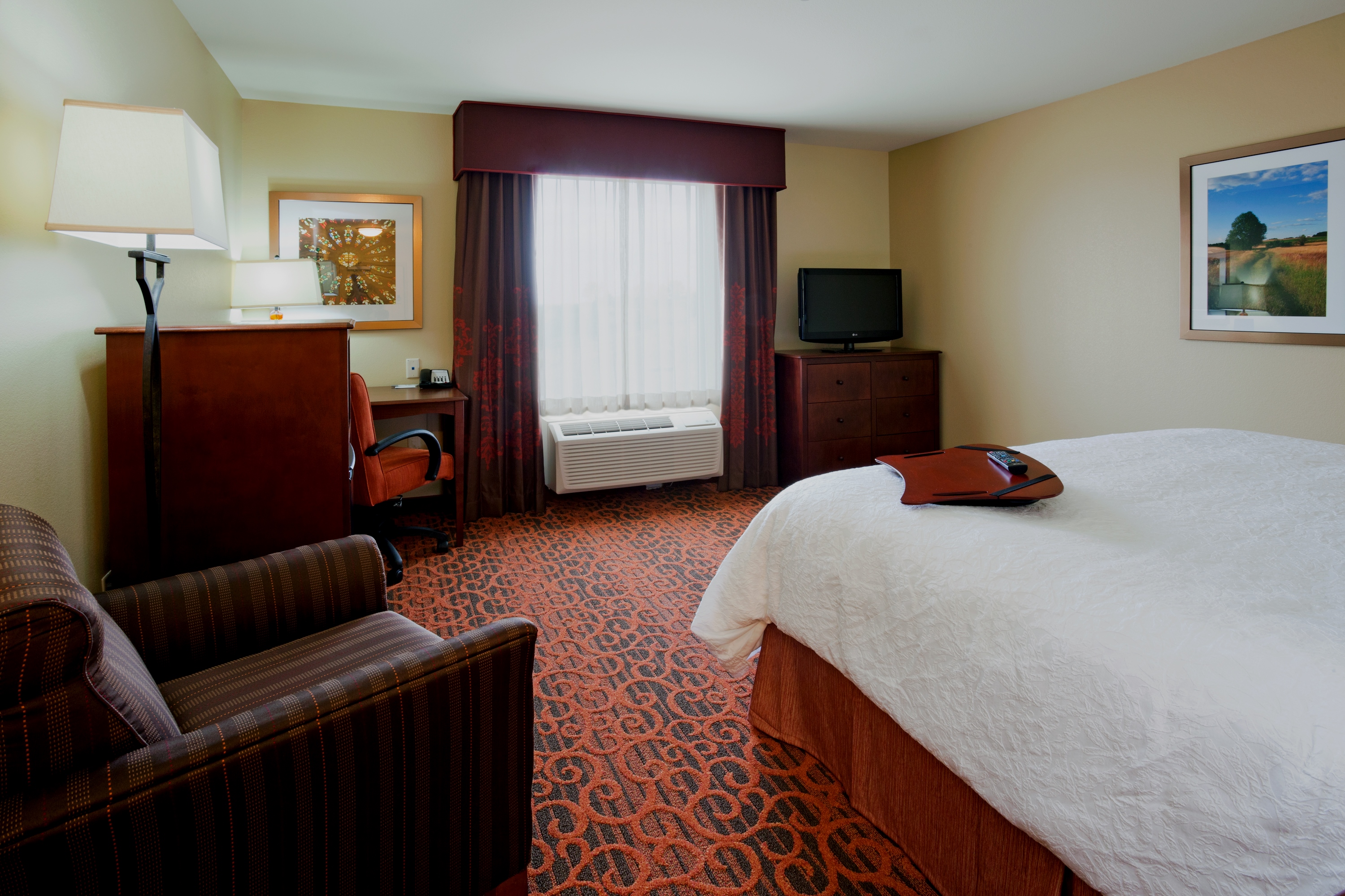 Hampton Inn & Suites Minot