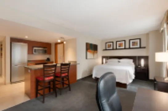 Embassy Suites by Hilton Montreal