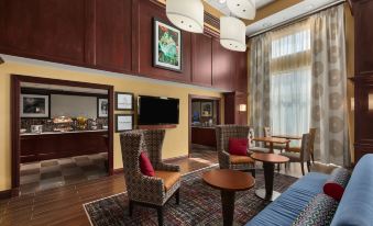 Hampton Inn & Suites Cleveland-Beachwood